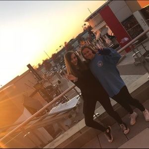 Meet your Posher, Elena